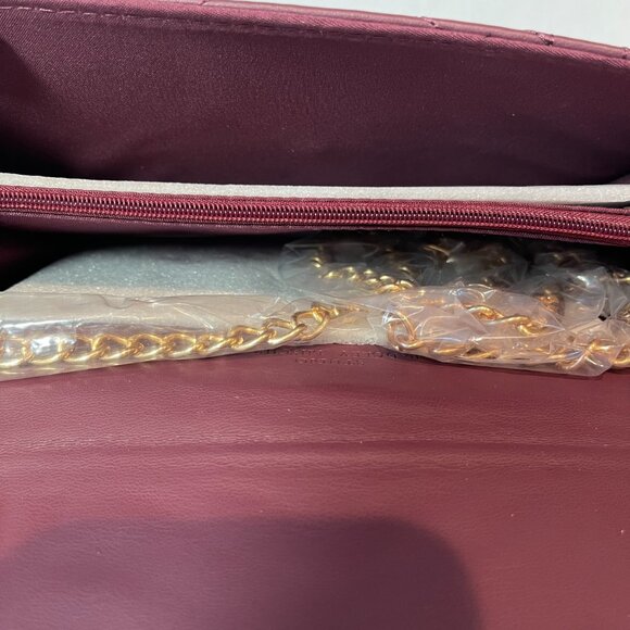 NEW! Badgley Mischka Plum 2-Way Chevron Quilted Crossbody Clutch Bag - NWT - Picture 3 of 6